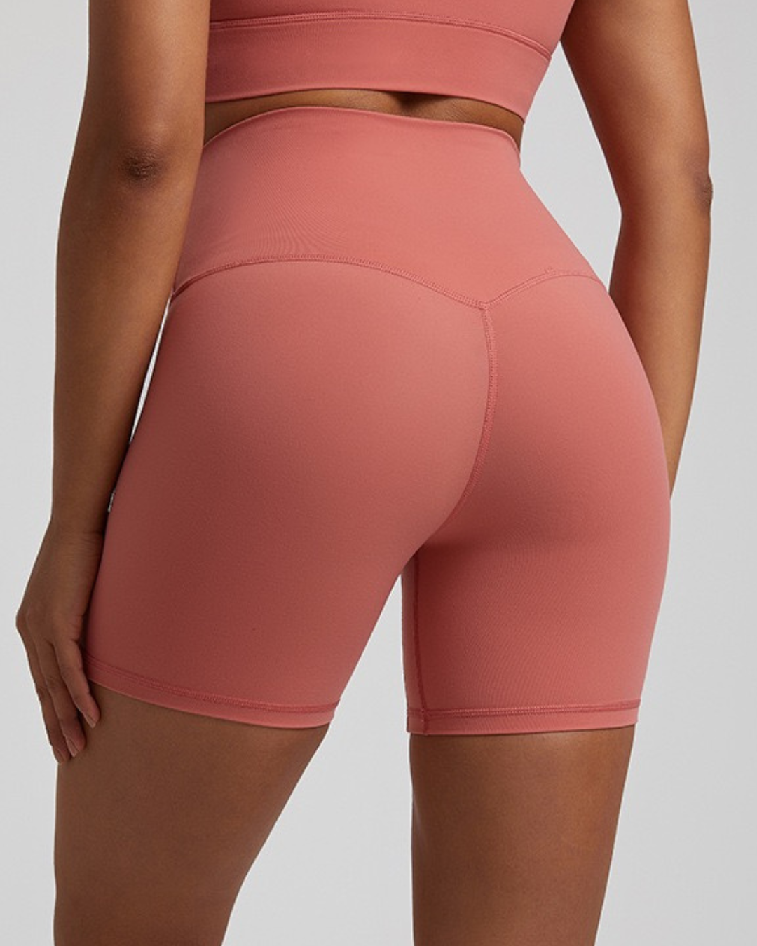 SEAMLESS™ Shorts - Essential