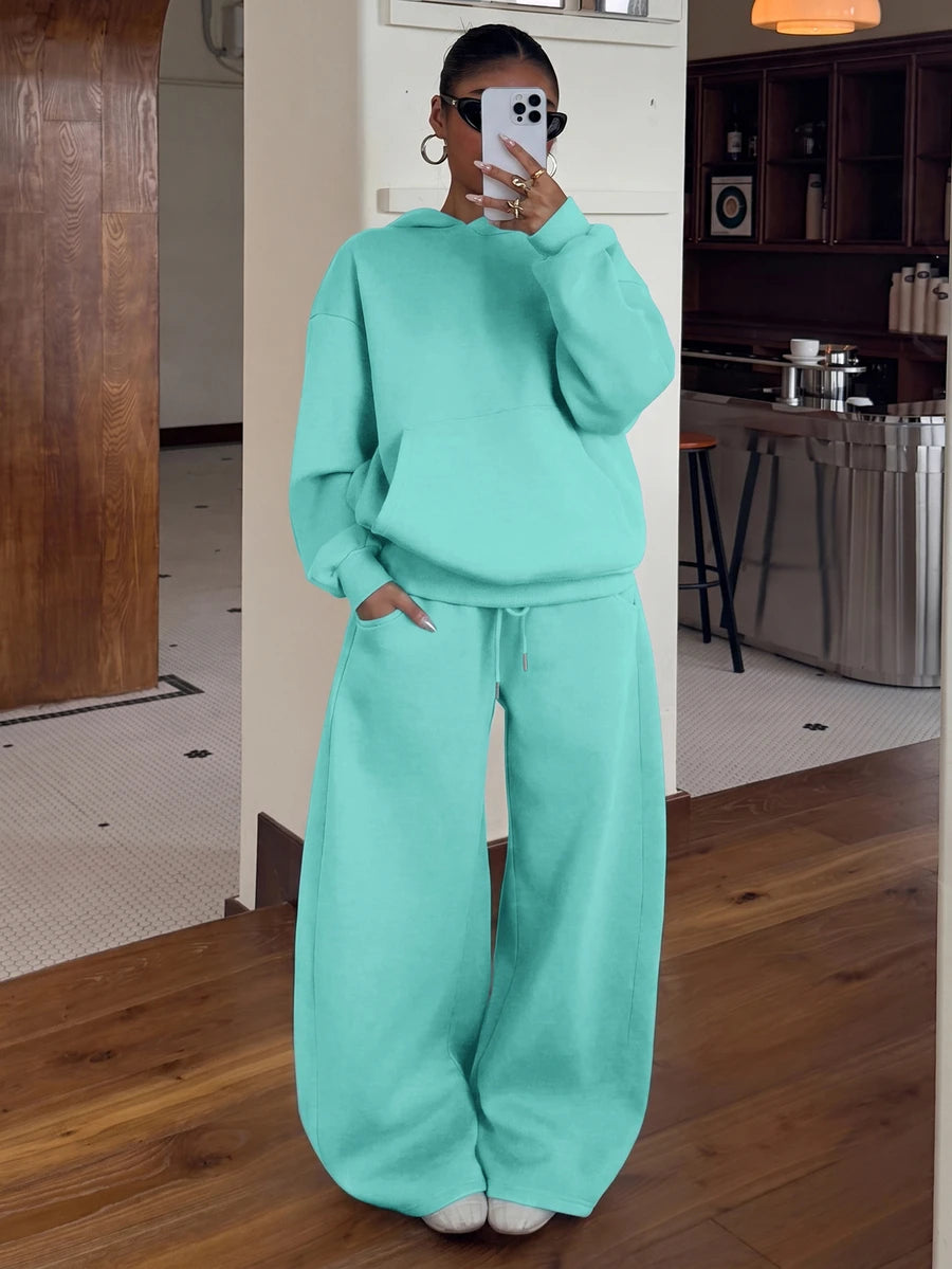 Women’s Thermal-Lined Hoodie & Sweatpants Set