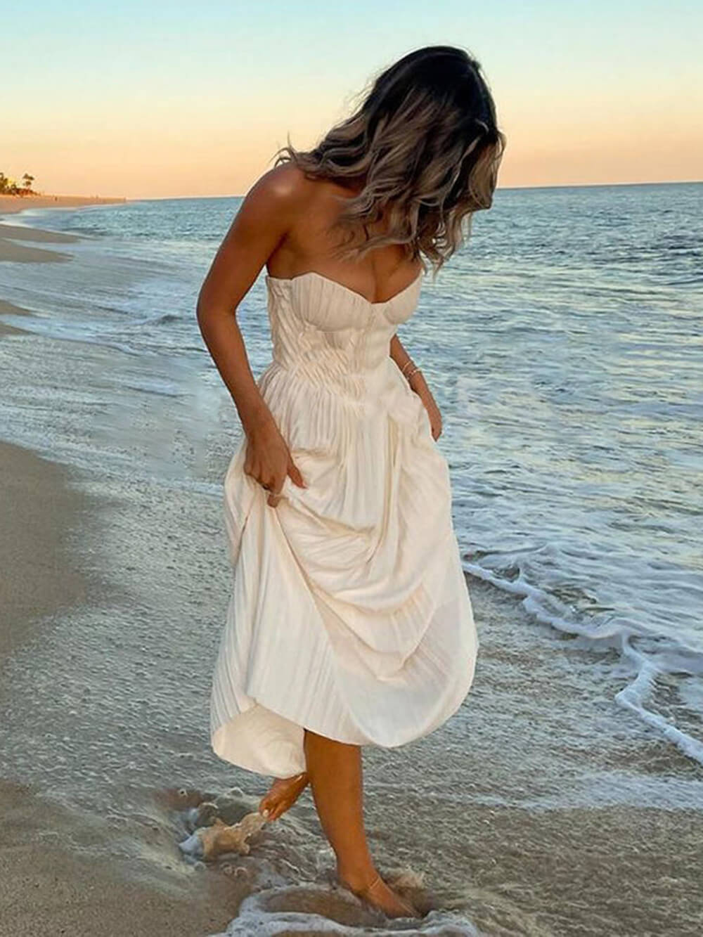 Christina ™ | Elegant Pleated Strapless Dress