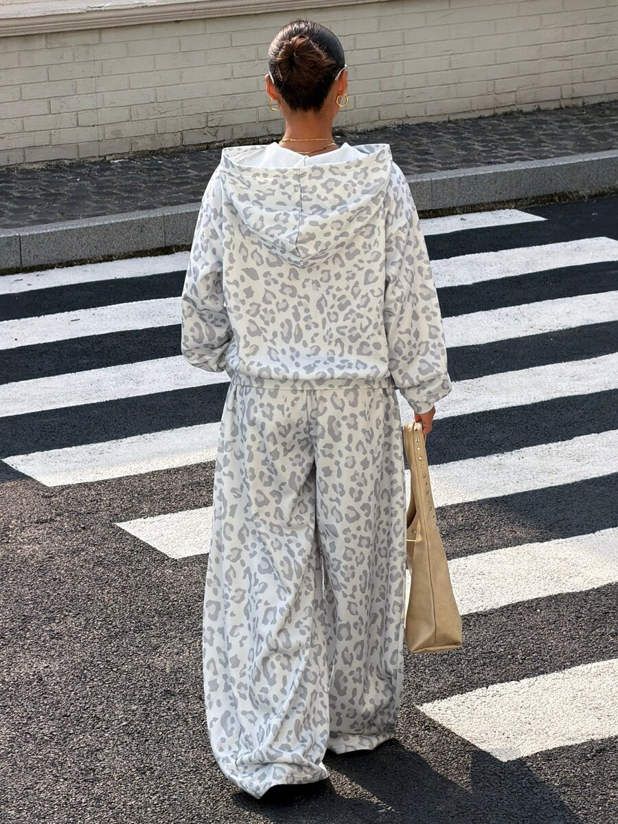 Women’s Thermal-Lined Hoodie & Sweatpants Set