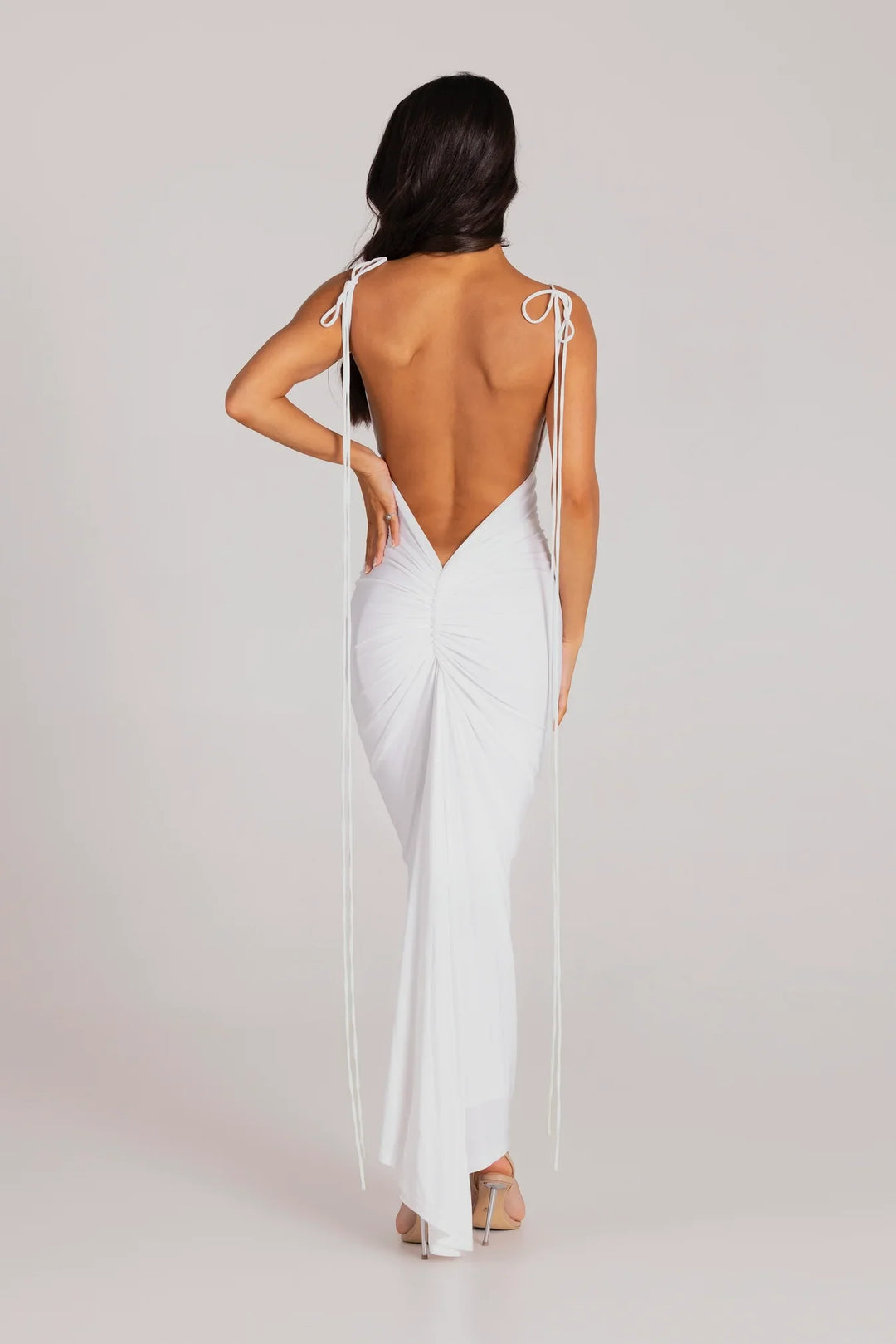 Alindra ™ | Backless Maxi Dress