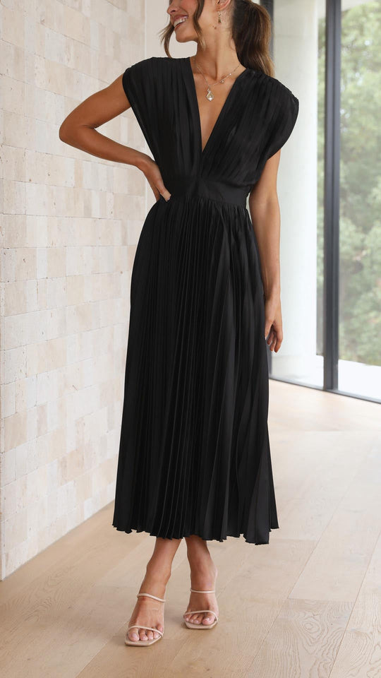 Alexis - Elegant Pleated Dress
