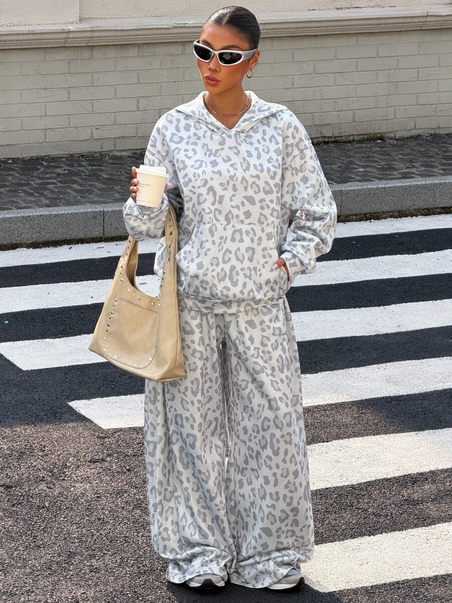 Women’s Thermal-Lined Hoodie & Sweatpants Set